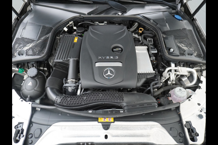 Mercedes-Benz C-Klasse Estate C 300 e Estate AMG line | Trekhaak LED Sfeer