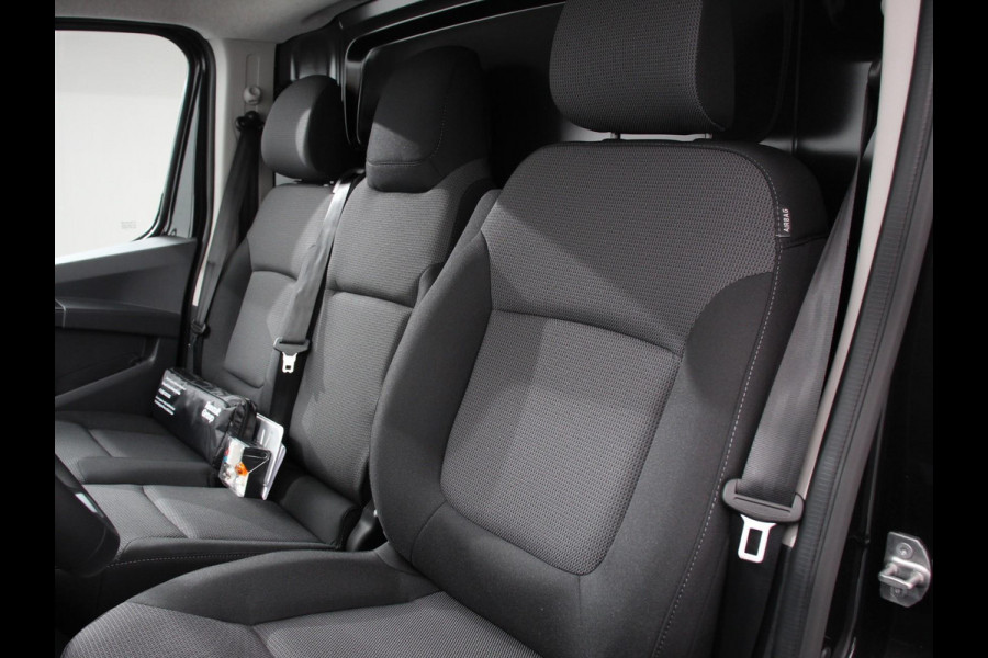 Renault Trafic 2.0 150PK Automaat L2H1 Advance Navigatie Airco Lichtmetalen velgen Trekhaak Camera Parkeer sensoren
