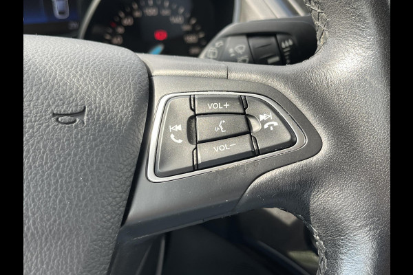 Ford Kuga 1.5 EcoBoost Titanium 120pk Trekhaak | Achteruitrijcamera | Cruise control | Apple Carplay / Android auto | Dealer onderhouden