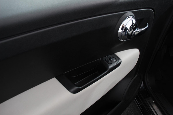 Fiat 500C 1.0 Hybrid 69pk Dolcevita Navigatie  Apple Carplay/Android Auto  Parkeersensor achter  Cruise Control  Climatronic