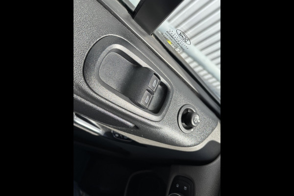 Ford Transit Custom 280 2.0 TDCI L1H1 Trend*D/C*6P*NAVI*HAAK*A/C*CRUIS
