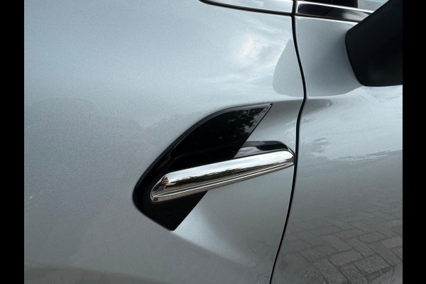 Renault Captur 1.6 E-Tech plug-in hybrid 160 techno Groot navi / Clima / Full Led / P-sensoren & camera