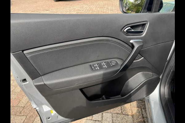 Renault Captur 1.6 E-Tech plug-in hybrid 160 techno Groot navi / Clima / Full Led / P-sensoren & camera