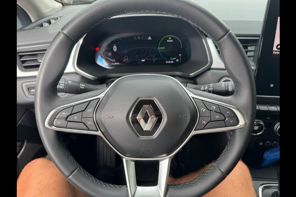 Renault Captur 1.6 E-Tech plug-in hybrid 160 techno Groot navi / Clima / Full Led / P-sensoren & camera