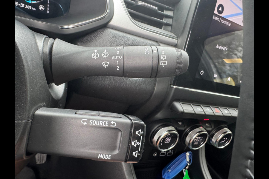 Renault Captur 1.6 E-Tech plug-in hybrid 160 techno Groot navi / Clima / Full Led / P-sensoren & camera