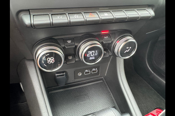 Renault Captur 1.6 E-Tech plug-in hybrid 160 techno Groot navi / Clima / Full Led / P-sensoren & camera