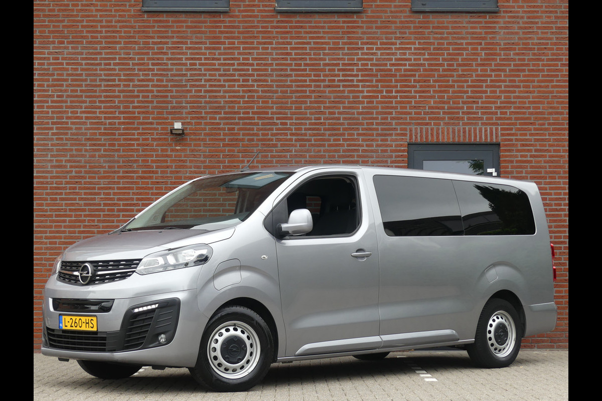 Opel Vivaro-e Combi L2 75 kWh 9 Persoons Pano/PDC/Airco/Cruise control Opel Vivaro-e Combi L2 75 kWh 9 Persoons Pano/PDC/Airco/Cruise control