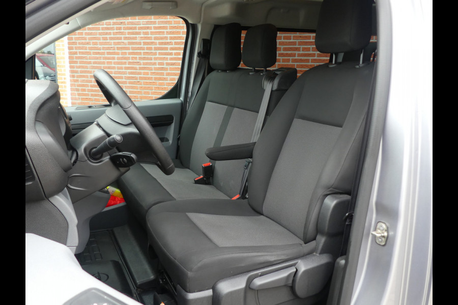 Opel Vivaro-e Combi L2 75 kWh 9 Persoons Pano/PDC/Airco/Cruise control