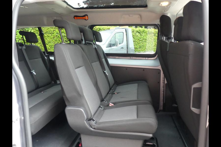 Opel Vivaro-e Combi L2 75 kWh 9 Persoons Pano/PDC/Airco/Cruise control