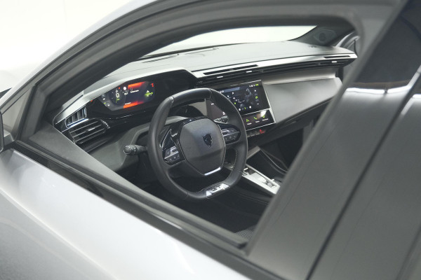 Peugeot 308 SW PureTech 130 EAT8 GT | Lage Kilometerstand | Camera | Navigatie | Parkeersensoren | Apple Carplay