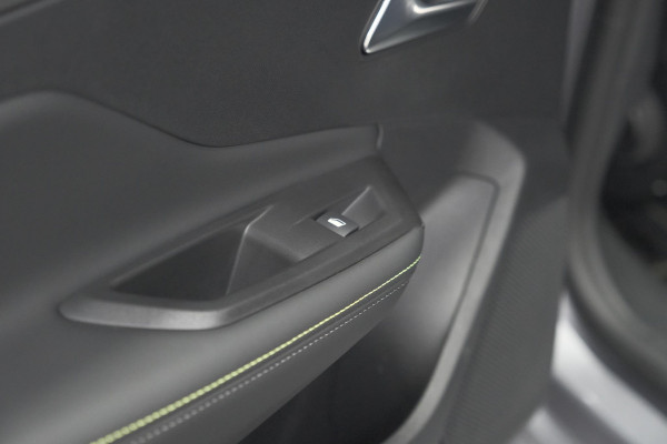 Peugeot 308 SW PureTech 130 EAT8 GT | Lage Kilometerstand | Camera | Navigatie | Parkeersensoren | Apple Carplay