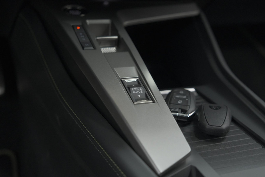 Peugeot 308 SW PureTech 130 EAT8 GT | Lage Kilometerstand | Camera | Navigatie | Parkeersensoren | Apple Carplay