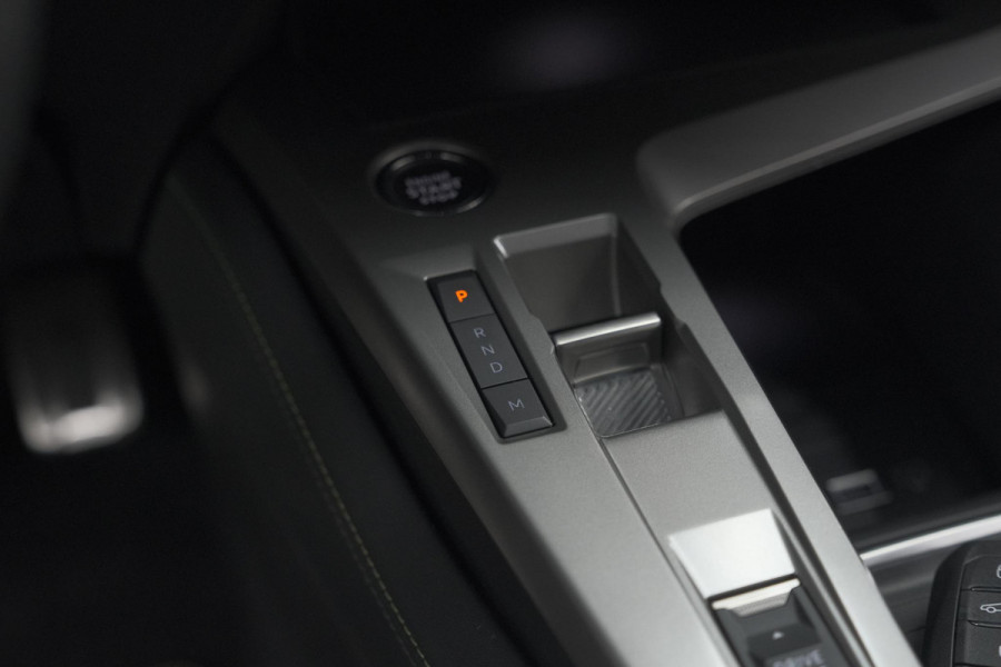 Peugeot 308 SW PureTech 130 EAT8 GT | Lage Kilometerstand | Camera | Navigatie | Parkeersensoren | Apple Carplay