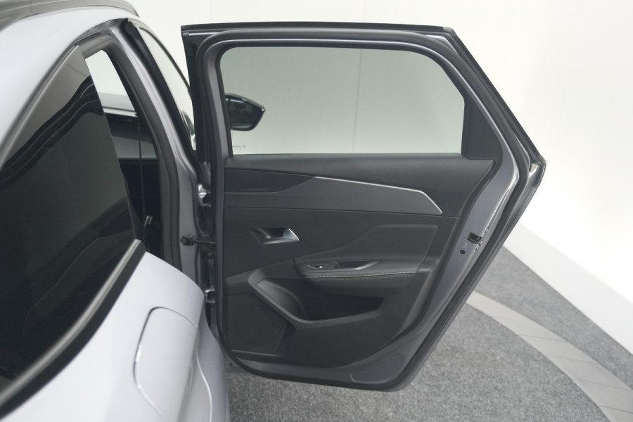 Peugeot 308 SW PureTech 130 EAT8 GT | Lage Kilometerstand | Camera | Navigatie | Parkeersensoren | Apple Carplay