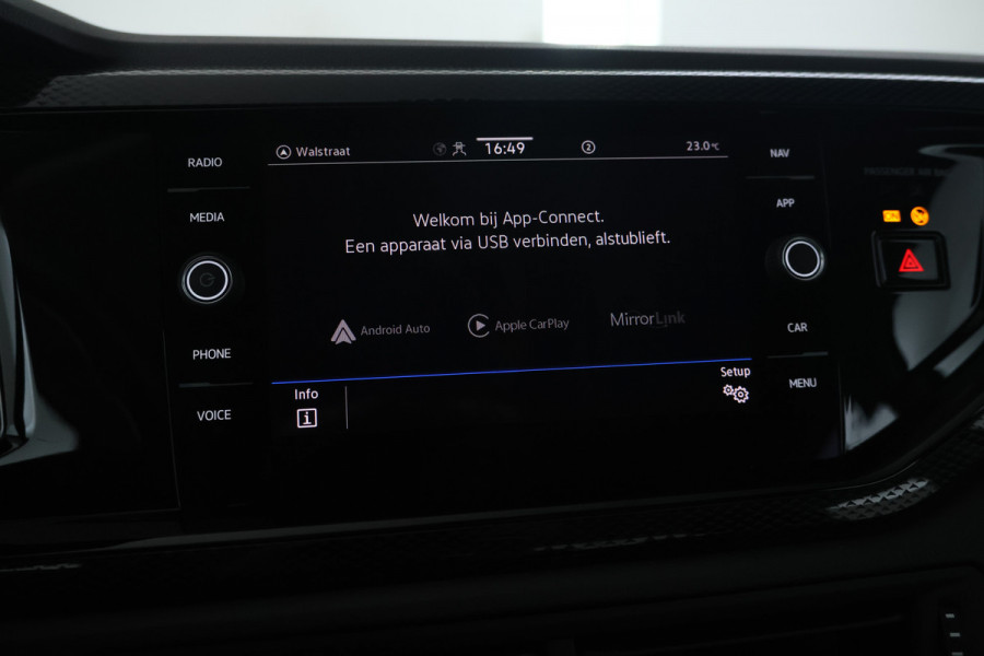 Volkswagen Polo 1.0 TSI Life Business Virtual cockpit, apple carplay, airco