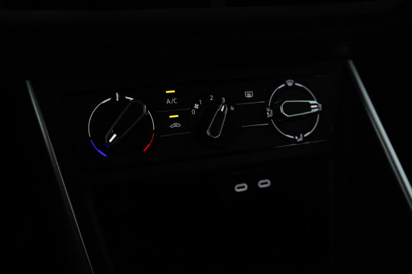 Volkswagen Polo 1.0 TSI Life Business Virtual cockpit, apple carplay, airco