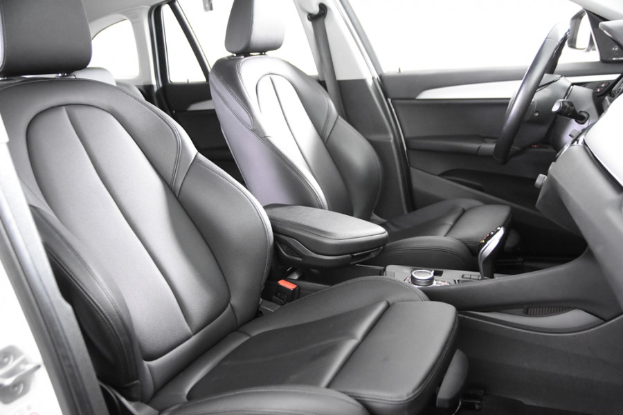 BMW X1 sDrive18i Sport *1ste Eigenaar*Leer*Navigatie*