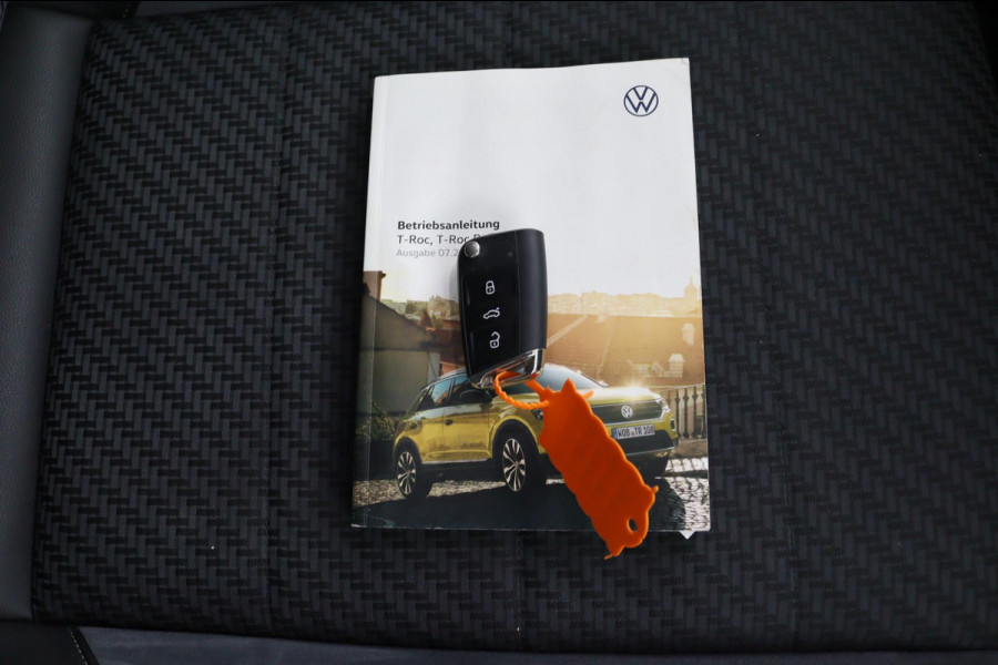 Volkswagen T-Roc 2.0 TSI 4Motion R-line*AUTOM.*PANODAK*ACC*LED*