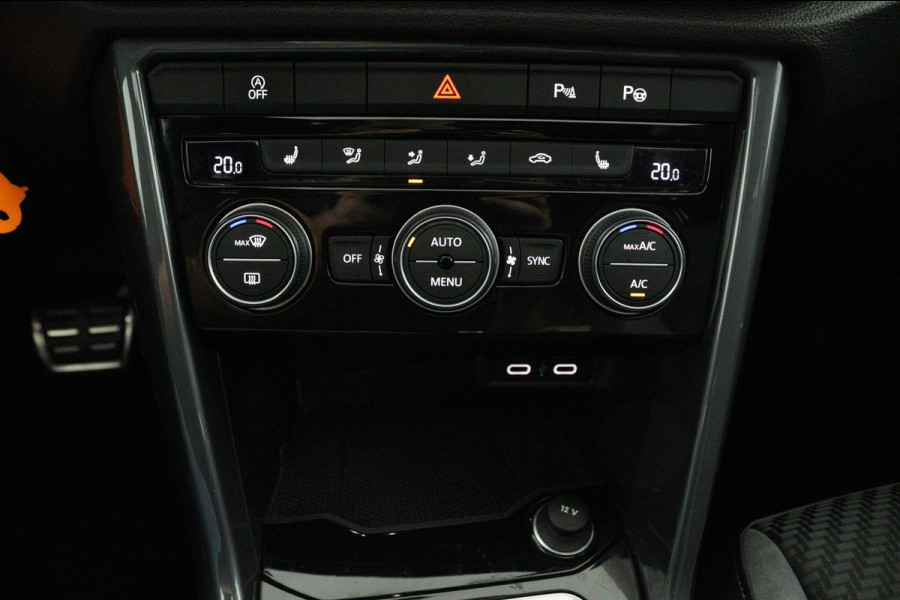 Volkswagen T-Roc 2.0 TSI 4Motion R-line*AUTOM.*PANODAK*ACC*LED*