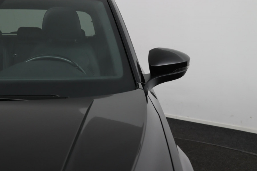 Volkswagen T-Roc 2.0 TSI 4Motion R-line*AUTOM.*PANODAK*ACC*LED*