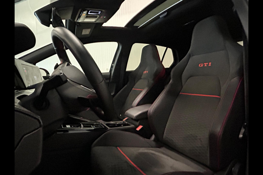 Volkswagen Golf 2.0 TSI GTI Clubsport | HUD | PANO | HARMAN KARDON | IQ LIGTHS