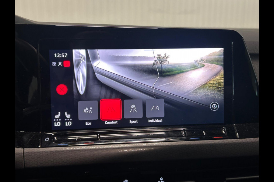 Volkswagen Golf 2.0 TSI GTI Clubsport | HUD | PANO | HARMAN KARDON | IQ LIGTHS