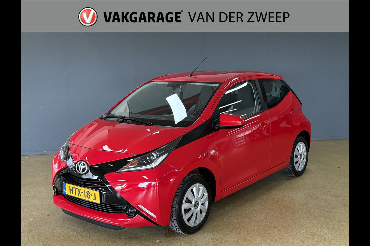 Toyota Aygo 1.0 VVT-i x-play | Airco Toyota Aygo 1.0 VVT-i x-play | Airco