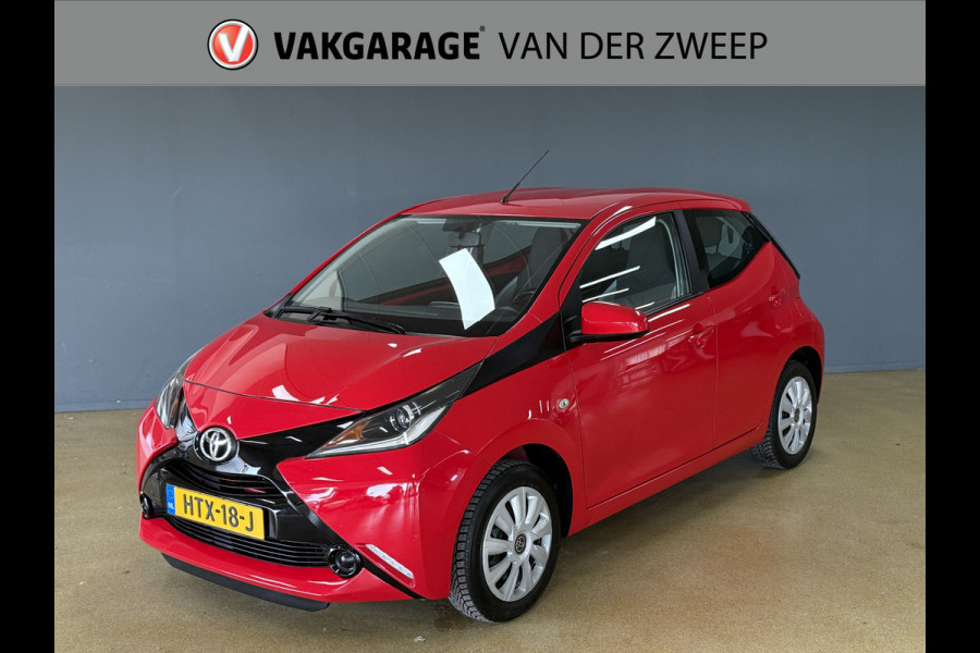 Toyota Aygo 1.0 VVT-i x-play | Airco