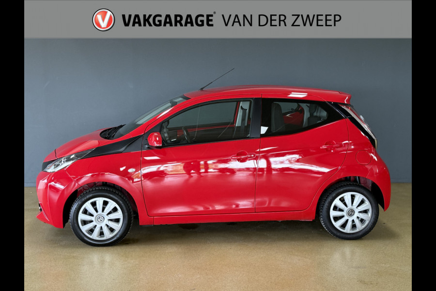 Toyota Aygo 1.0 VVT-i x-play | Airco