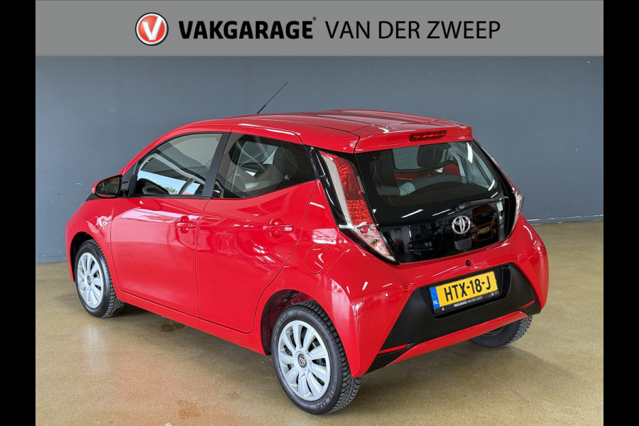 Toyota Aygo 1.0 VVT-i x-play | Airco
