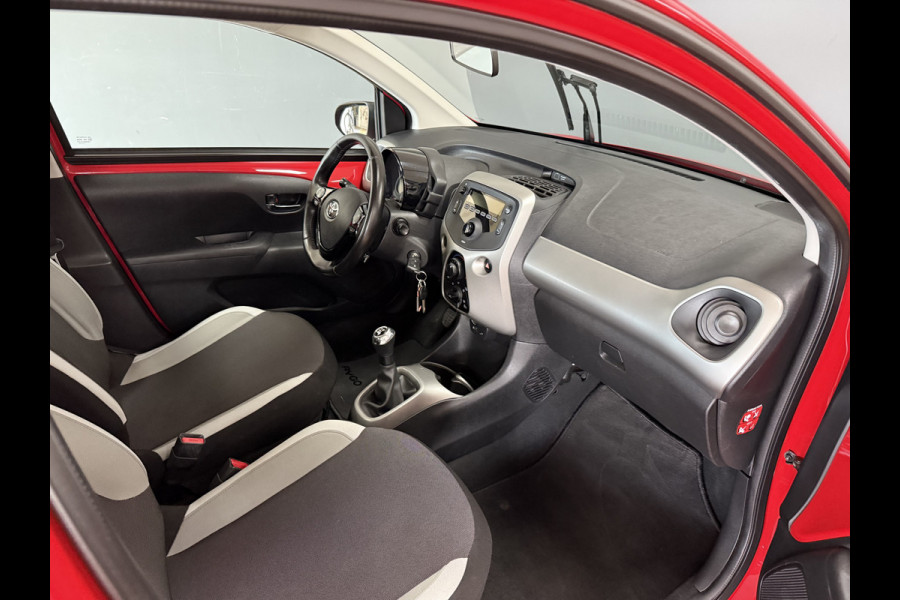 Toyota Aygo 1.0 VVT-i x-play | Airco