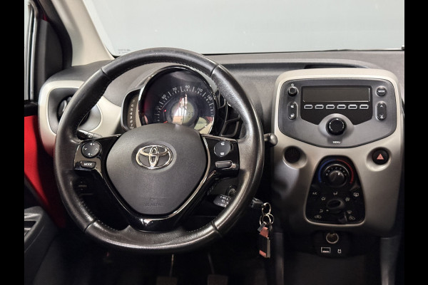 Toyota Aygo 1.0 VVT-i x-play | Airco