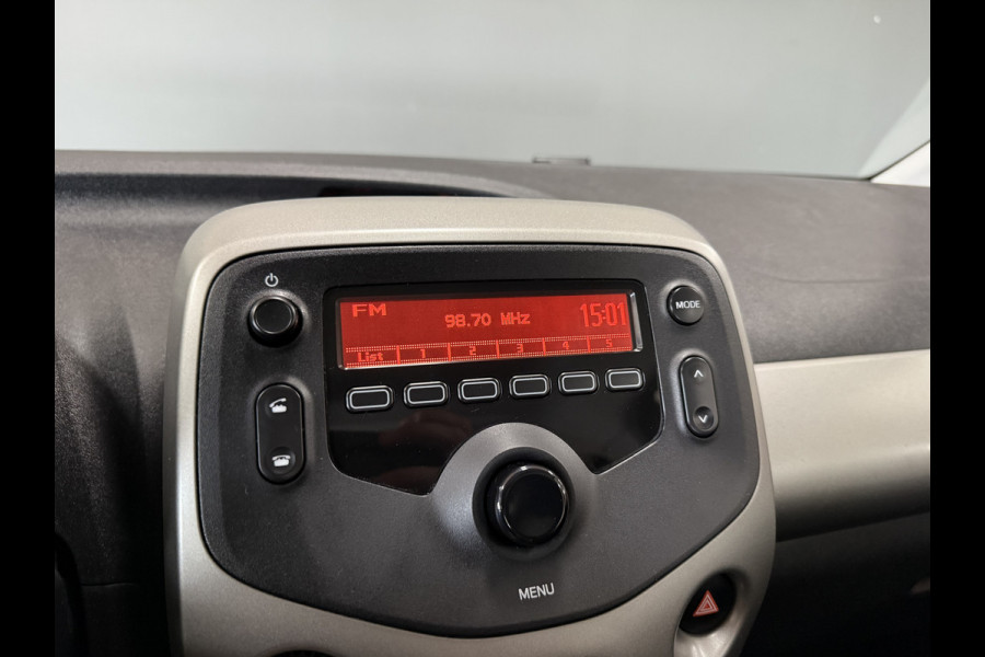 Toyota Aygo 1.0 VVT-i x-play | Airco