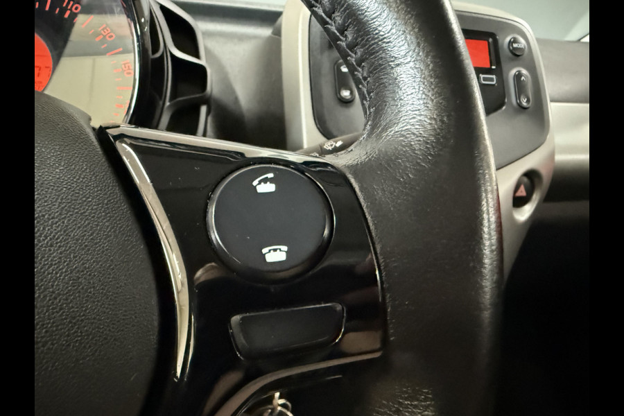 Toyota Aygo 1.0 VVT-i x-play | Airco