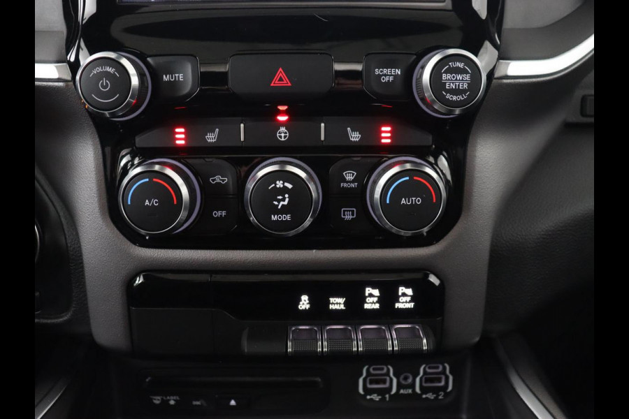 Dodge Ram 1500 5.7 V8 4x4 Crew Cab Big Horn | LPG | Panoramadak | Leder | Stoel & stuurverwarming | Trekhaak | Camera | Carplay | Navigatie | Full LED