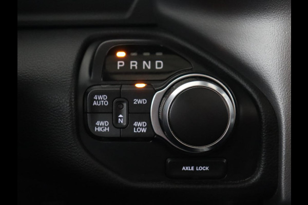 Dodge Ram 1500 5.7 V8 4x4 Crew Cab Big Horn | LPG | Panoramadak | Leder | Stoel & stuurverwarming | Trekhaak | Camera | Carplay | Navigatie | Full LED
