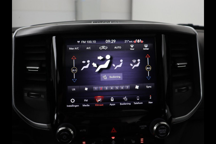 Dodge Ram 1500 5.7 V8 4x4 Crew Cab Big Horn | LPG | Panoramadak | Leder | Stoel & stuurverwarming | Trekhaak | Camera | Carplay | Navigatie | Full LED