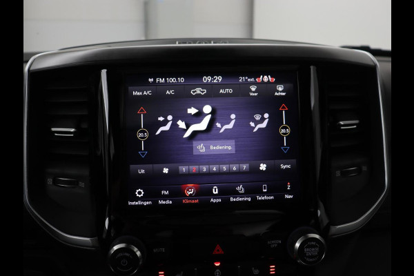 Dodge Ram 1500 5.7 V8 4x4 Crew Cab Big Horn | LPG | Panoramadak | Leder | Stoel & stuurverwarming | Trekhaak | Camera | Carplay | Navigatie | Full LED