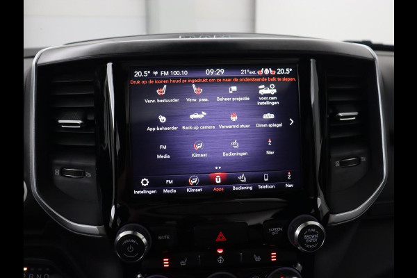 Dodge Ram 1500 5.7 V8 4x4 Crew Cab Big Horn | LPG | Panoramadak | Leder | Stoel & stuurverwarming | Trekhaak | Camera | Carplay | Navigatie | Full LED