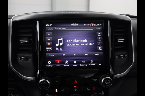 Dodge Ram 1500 5.7 V8 4x4 Crew Cab Big Horn | LPG | Panoramadak | Leder | Stoel & stuurverwarming | Trekhaak | Camera | Carplay | Navigatie | Full LED