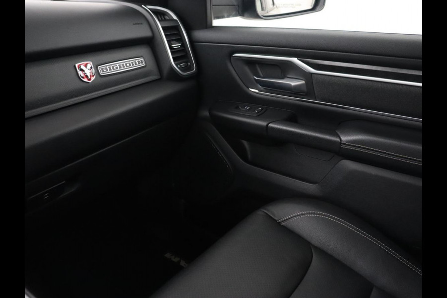 Dodge Ram 1500 5.7 V8 4x4 Crew Cab Big Horn | LPG | Panoramadak | Leder | Stoel & stuurverwarming | Trekhaak | Camera | Carplay | Navigatie | Full LED