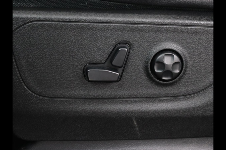 Dodge Ram 1500 5.7 V8 4x4 Crew Cab Big Horn | LPG | Panoramadak | Leder | Stoel & stuurverwarming | Trekhaak | Camera | Carplay | Navigatie | Full LED