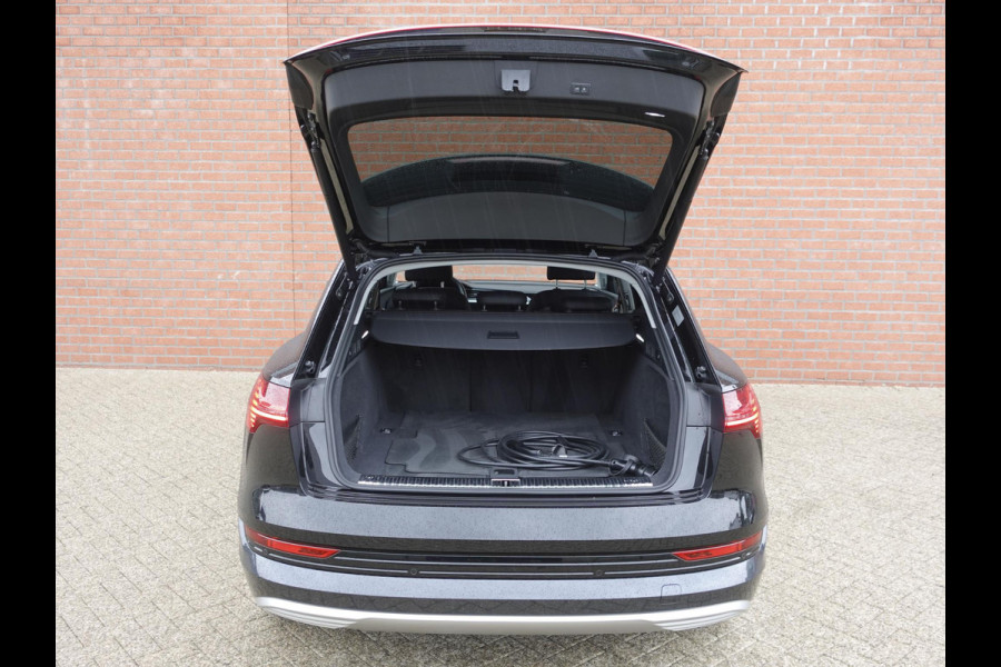 Audi e-tron 55 Advanced Quattro Navigatie Leder LED Matrix Tour Package Camera DAB+ Electrisch bedienbare achterklep