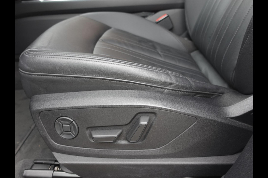 Audi e-tron 55 Advanced Quattro Navigatie Leder LED Matrix Tour Package Camera DAB+ Electrisch bedienbare achterklep