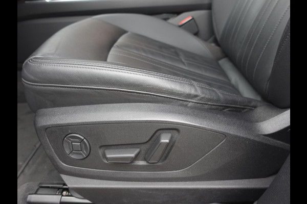 Audi e-tron 55 Advanced Quattro Navigatie Leder LED Matrix Tour Package Camera DAB+ Electrisch bedienbare achterklep