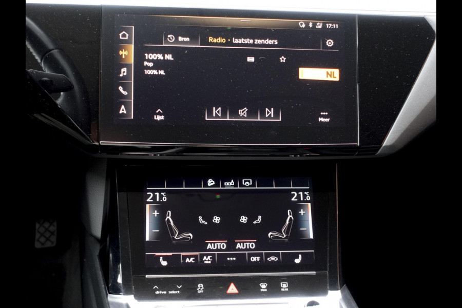 Audi e-tron 55 Advanced Quattro Navigatie Leder LED Matrix Tour Package Camera DAB+ Electrisch bedienbare achterklep
