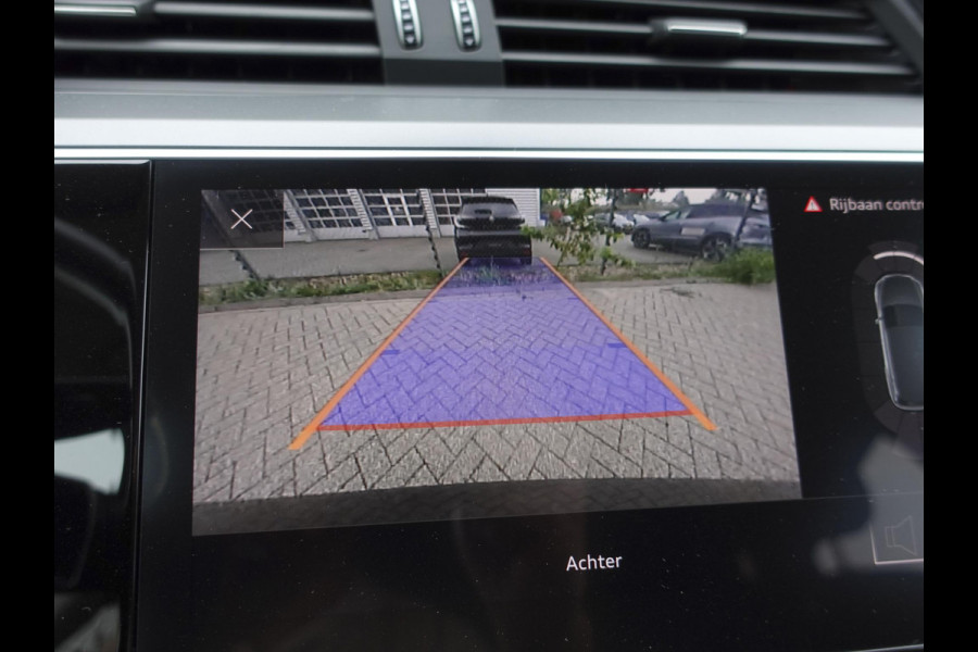 Audi e-tron 55 Advanced Quattro Navigatie Leder LED Matrix Tour Package Camera DAB+ Electrisch bedienbare achterklep