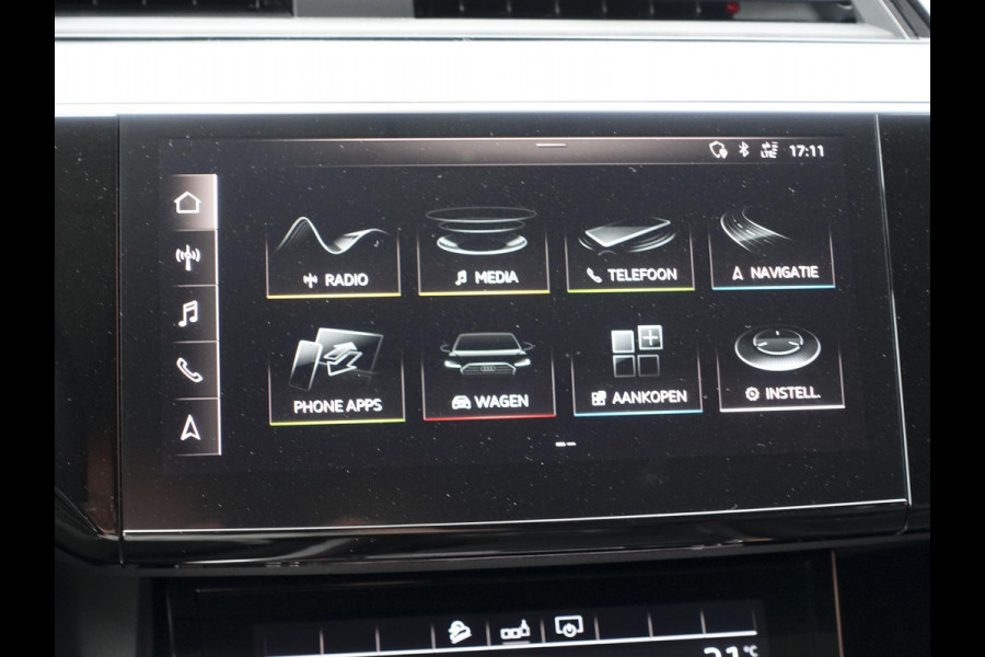Audi e-tron 55 Advanced Quattro Navigatie Leder LED Matrix Tour Package Camera DAB+ Electrisch bedienbare achterklep