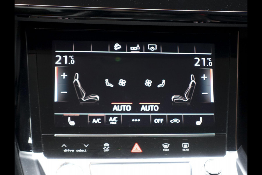 Audi e-tron 55 Advanced Quattro Navigatie Leder LED Matrix Tour Package Camera DAB+ Electrisch bedienbare achterklep