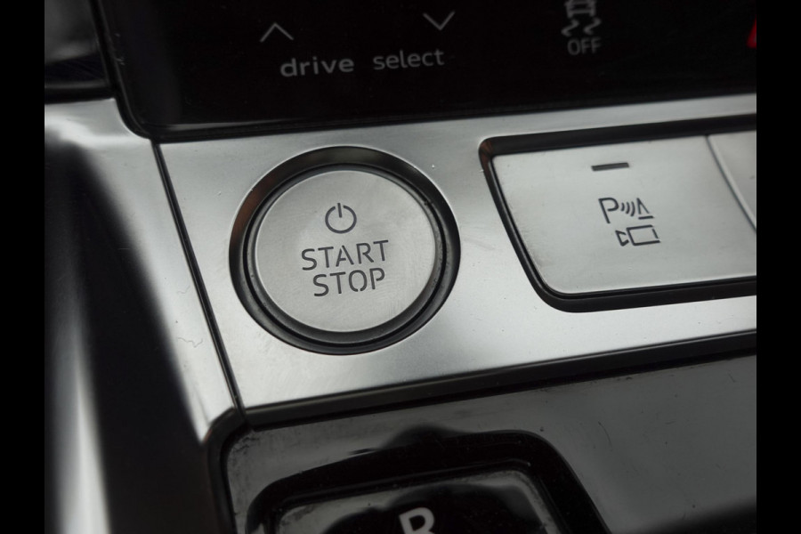 Audi e-tron 55 Advanced Quattro Navigatie Leder LED Matrix Tour Package Camera DAB+ Electrisch bedienbare achterklep
